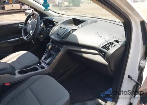 2015 Ford Escape Se z USA, uszkodzony, nr VIN 1FMCU0G93FUB38571